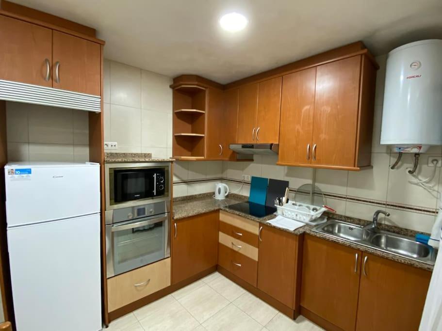 Apartment Close To The Historical Center Gijon Bagian luar foto
