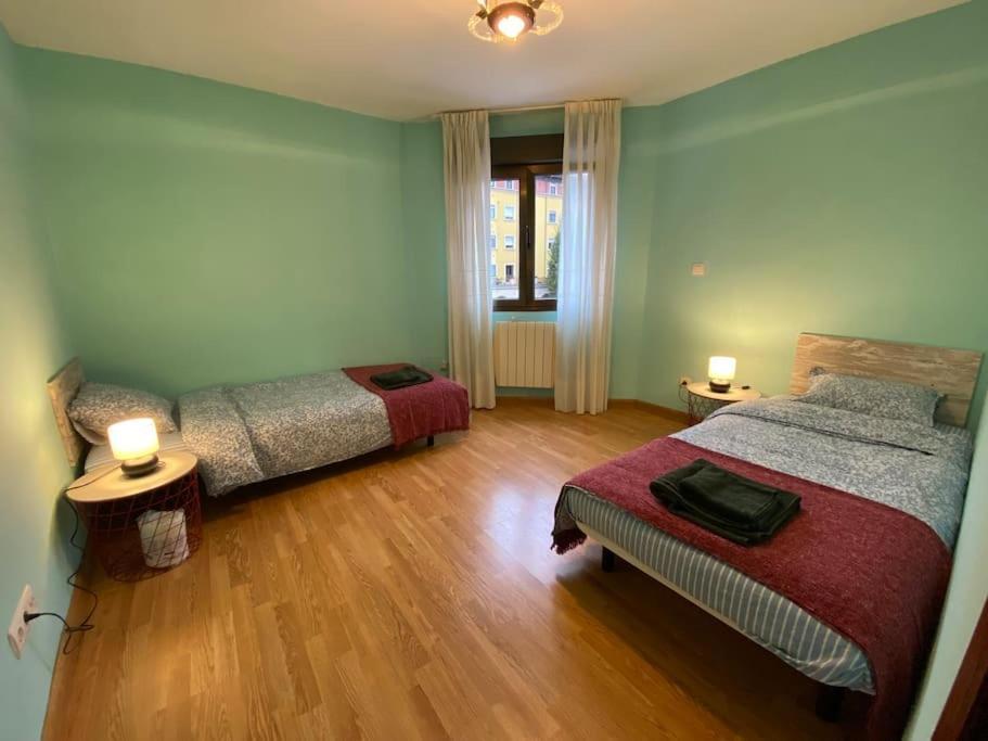 Apartment Close To The Historical Center Gijon Bagian luar foto